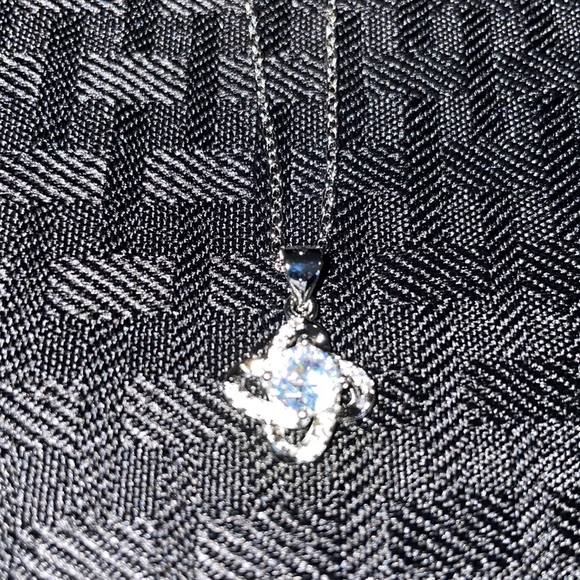 18” sterling silver necklace with Pendent New - Picture 6 of 16